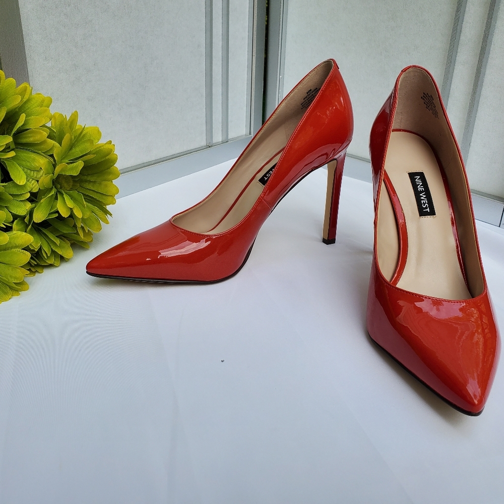 NINE WEST Stiletto Pumps NWOT
